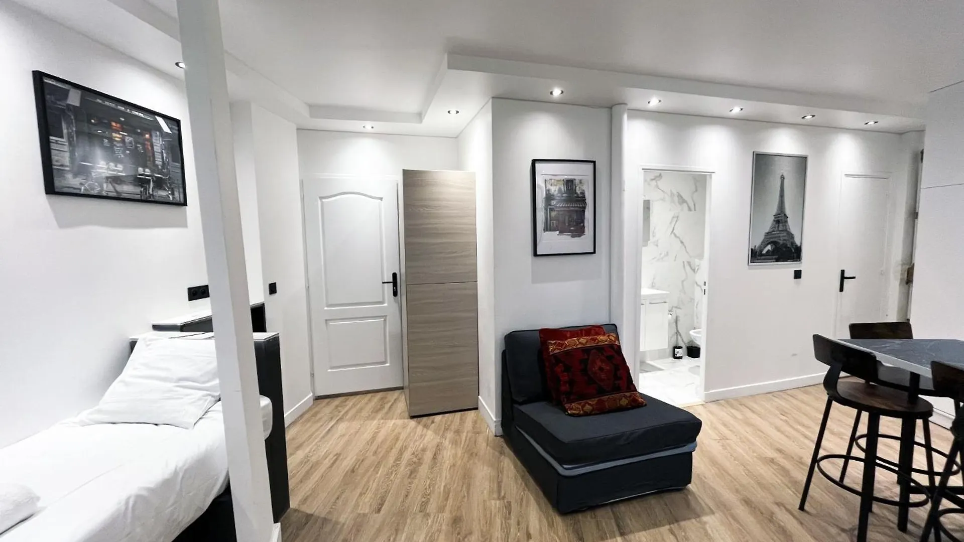 Urban Flat 173 - Charming Flat Atelier Gaite Montparnasse Apartment Paris